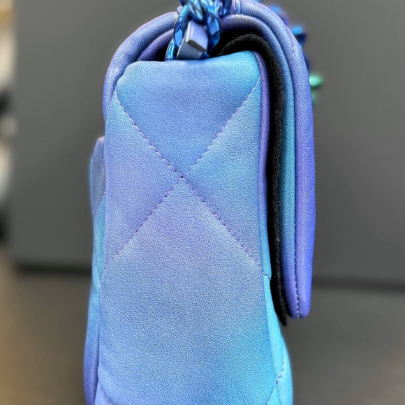 Brand New Chanel 2021 Medium Blue Tie Dye 19 Flap Bag Limited Edition - Picture 8 of 16